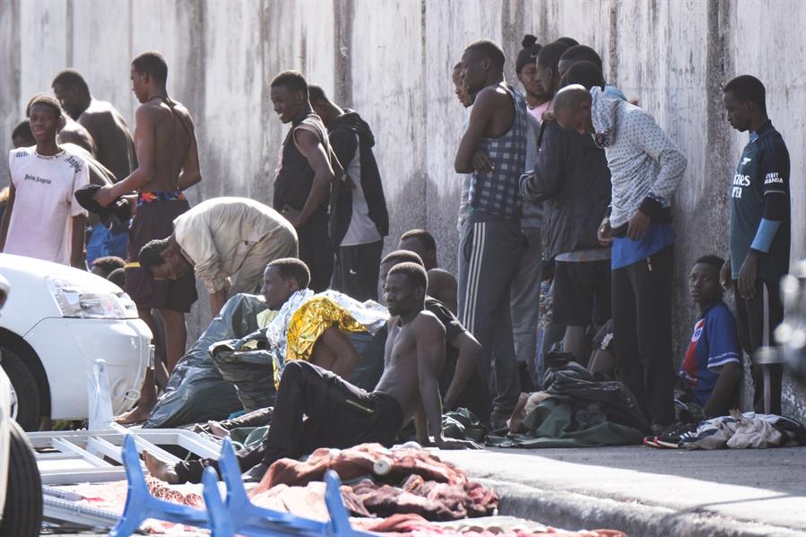 Migrantes llegados a las costas canarias. Imagen EFE