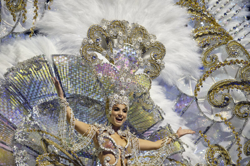 Lucía Hernández Alonso, candidata 4 a Reina del Carnaval de Santa Cruz de Tenerife 2024/ RTVC