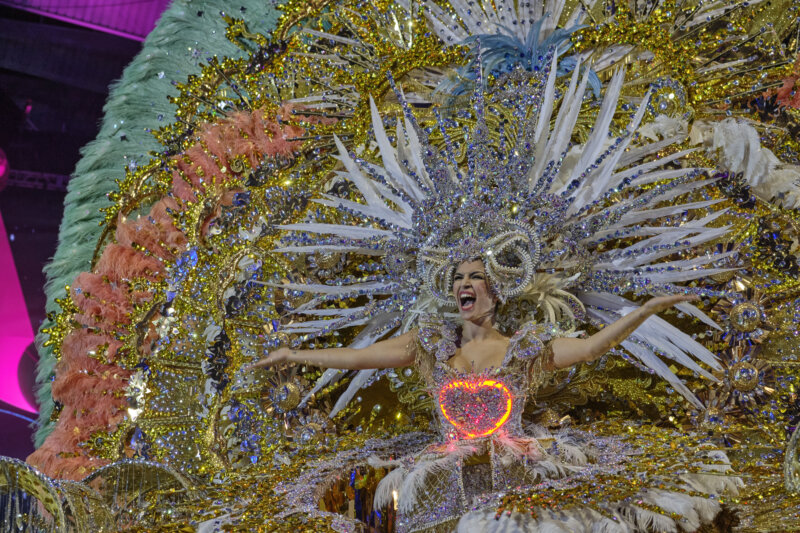 Rosalva Morales Benítez, candidata 5 a Reina del Carnaval de Santa Cruz de Tenerife 2024 / RTVC