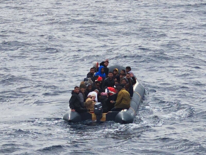 Salvamento Marítimo rescata a más de 350 personas en aguas cercanas a El Hierro