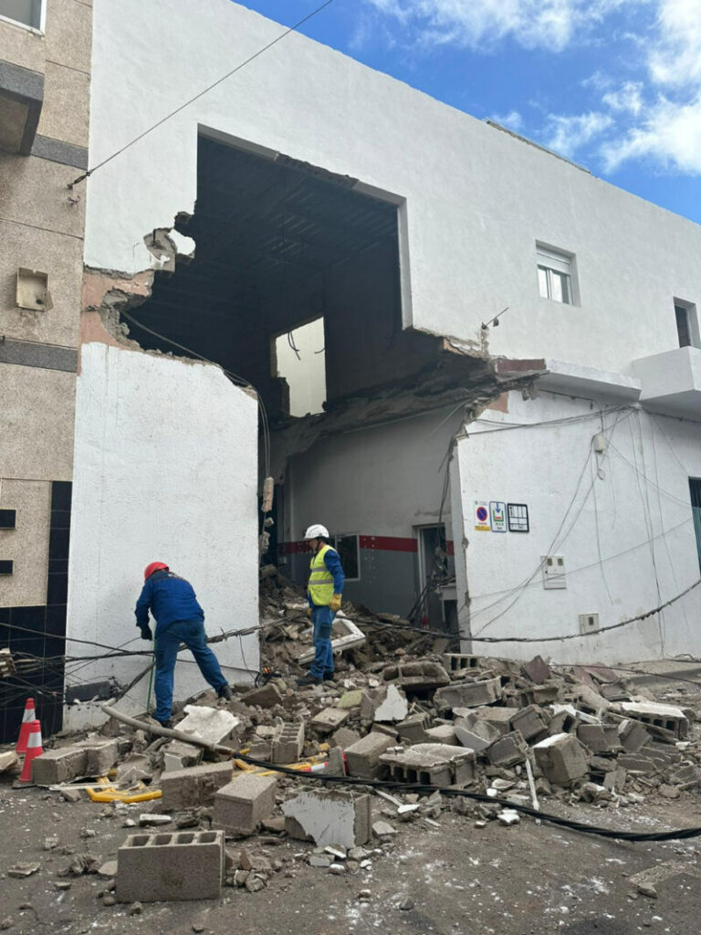 Derrumbe parcial de un edificio en La Laguna
