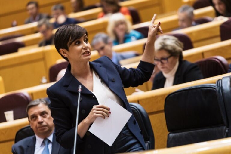 El gobierno pide a las comunidades “no escaquearse” del “drama social” de los alquileres