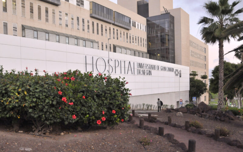 El Hospital Dr. Negrín alcanza su récord anual de trasplantes de córnea