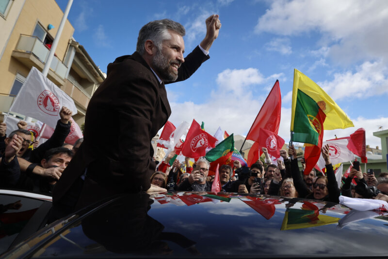 Más de diez millones de portugueses están llamados este domingo a las urnas en unas elecciones que buscarán manejar la zozobra desatada tras la renuncia de António Costa en noviembre de 2023.