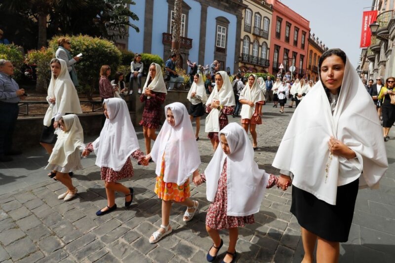 Imagen Procesión de Las Mantillas de Las Palmas de Gran Canaria. Foto de archivo