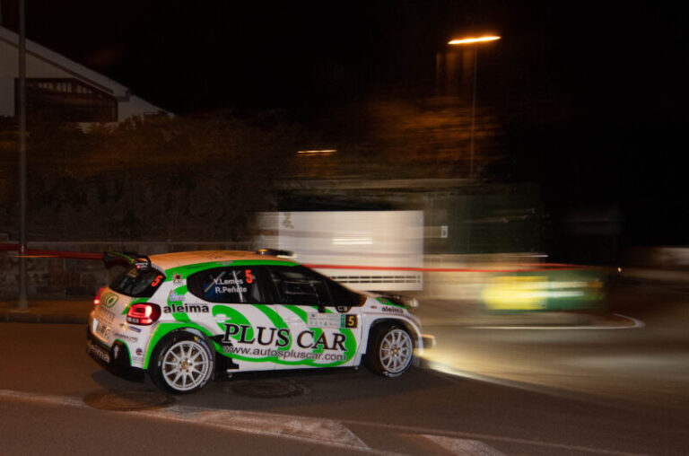 Llegada a asistencia final 40 Rally Villa de Santa Brígida