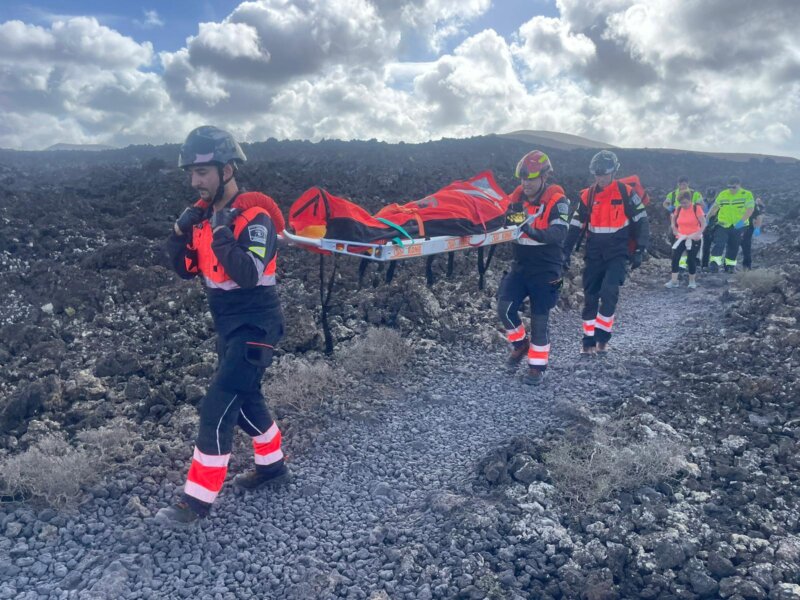 Rescatadas a dos senderistas heridas en Lanzarote y Gran Canaria