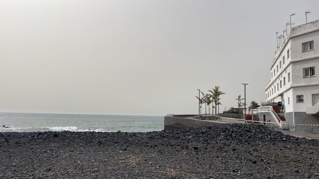 Canarias alerta. Imagen calima. Candelaria, Tenerife . Foto de Gema Padilla 
