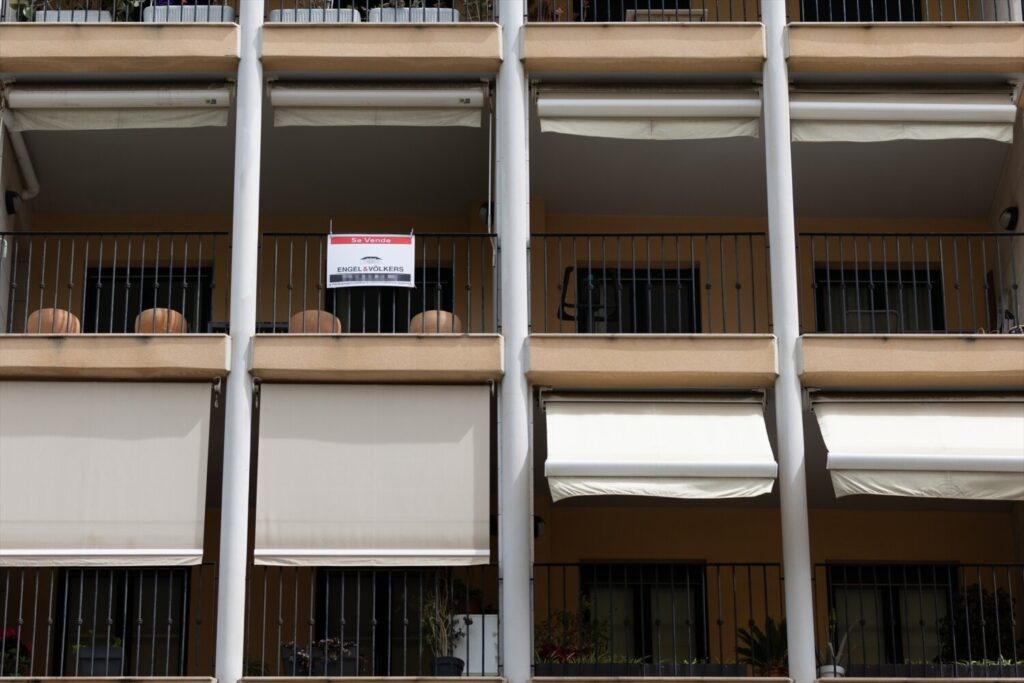 Cae un 14% las compraventas de vivienda por extranjeros no residentes en Canarias