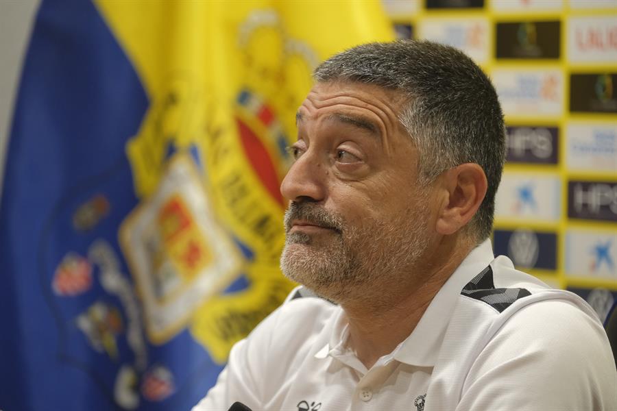 García Pimienta en rueda de prensa previa al partido ante el Sevilla FC. Imagen EFE
