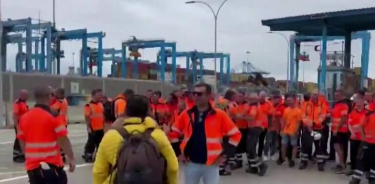 Puertos de Las Palmas apoya la movilización de los estibadores contra la tasa verde portuaria