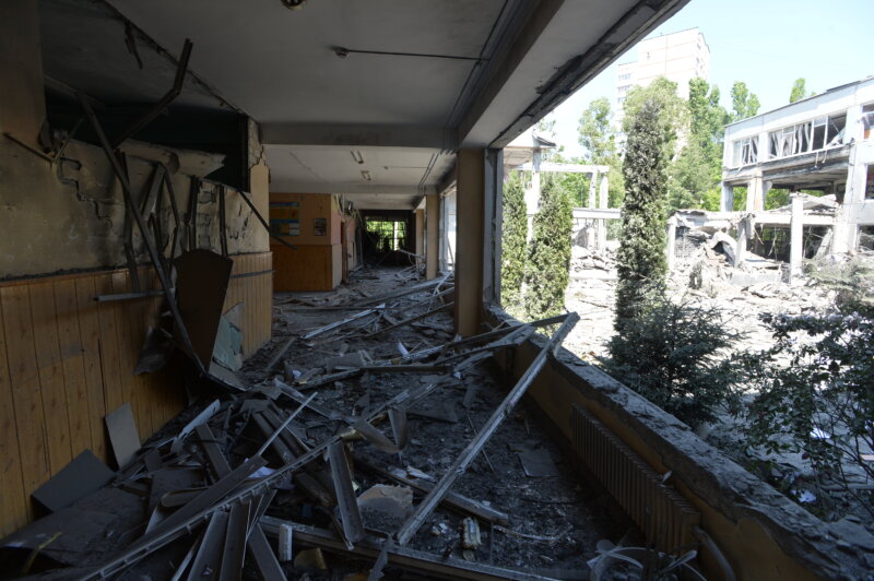 Este ataque llega después de que las autoridades de la región de Zaporiyia, ubicada en el sur de Ucrania, hayan denunciado este viernes que al menos cuatro personas habían fallecido