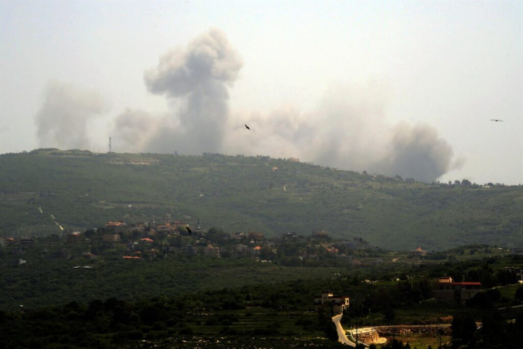 El ejército de Israel ha llevado a cabo nuevos bombardeos contra varias "infraestructuras terroristas" de Hezbolá.