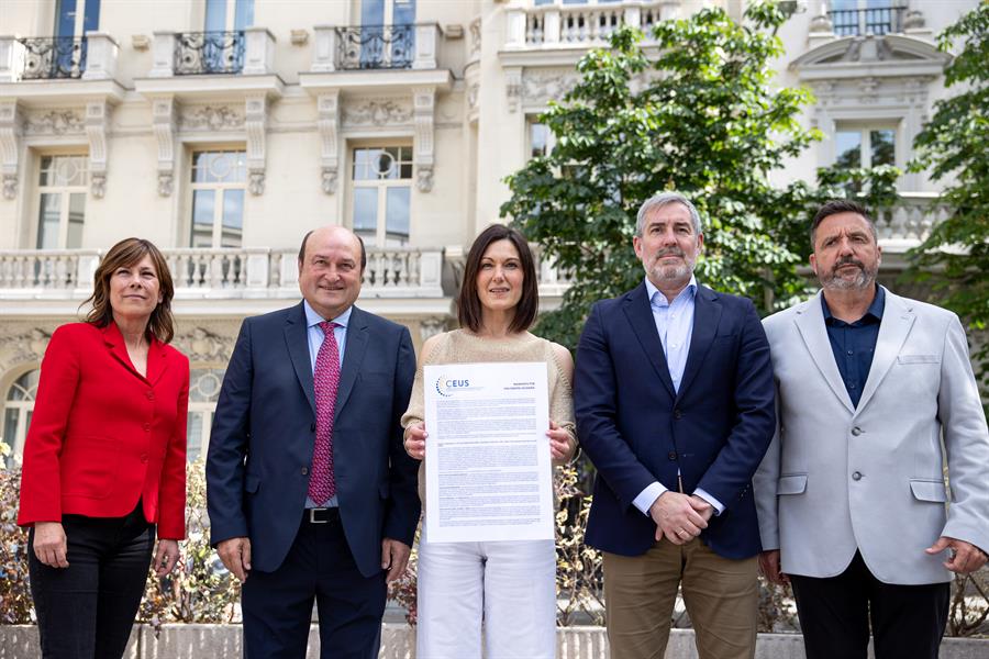 Coalición Canaria presenta su candidatura europea "solidaria" y contra el "euroescepticismo"