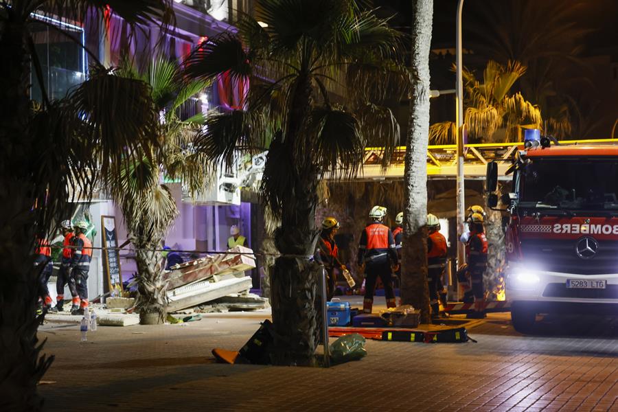 Cuatro fallecidos y 16 heridos en el derrumbe de un restaurante en la Playa de Palma