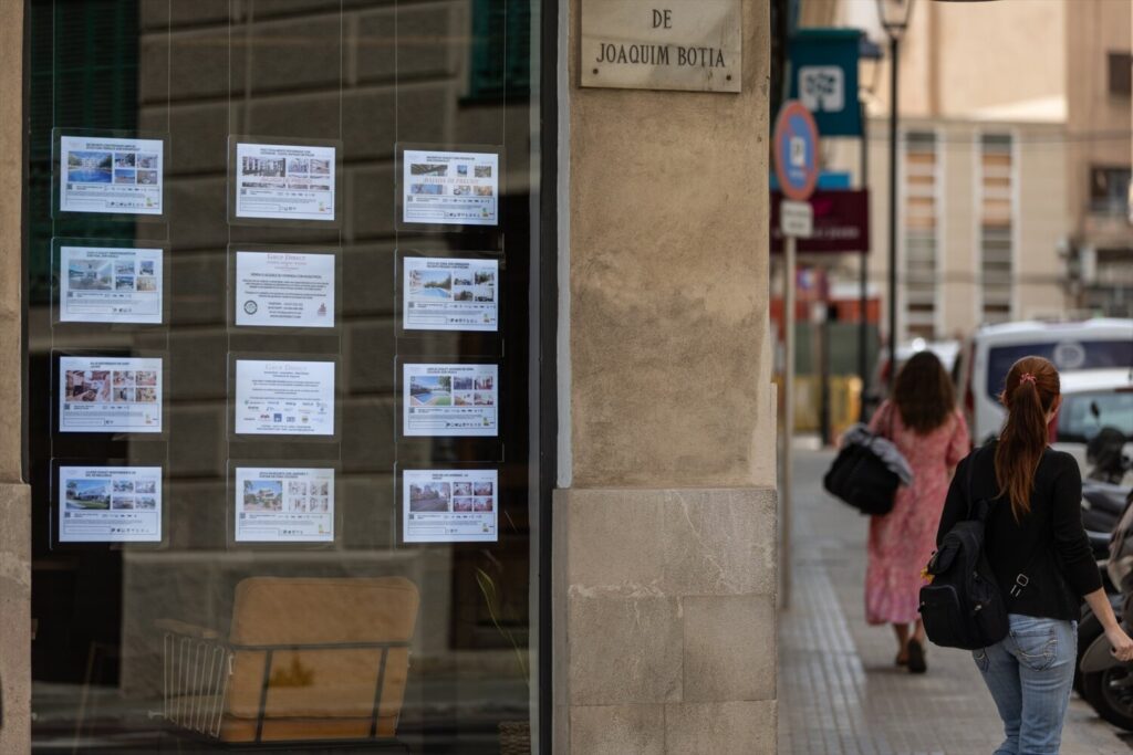 Canarias encabeza el alza de precios de la vivienda en España con un aumento del 23,4% en abril, según Fotocasa