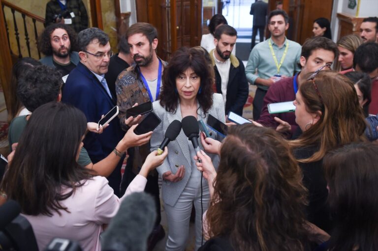 El Congreso rechaza la ley del PSOE contra el proxenetismo