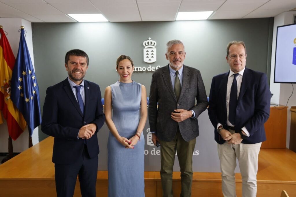Canarias se une a las universidades públicas para crear la cátedra de Turismo de Sostenibilidad