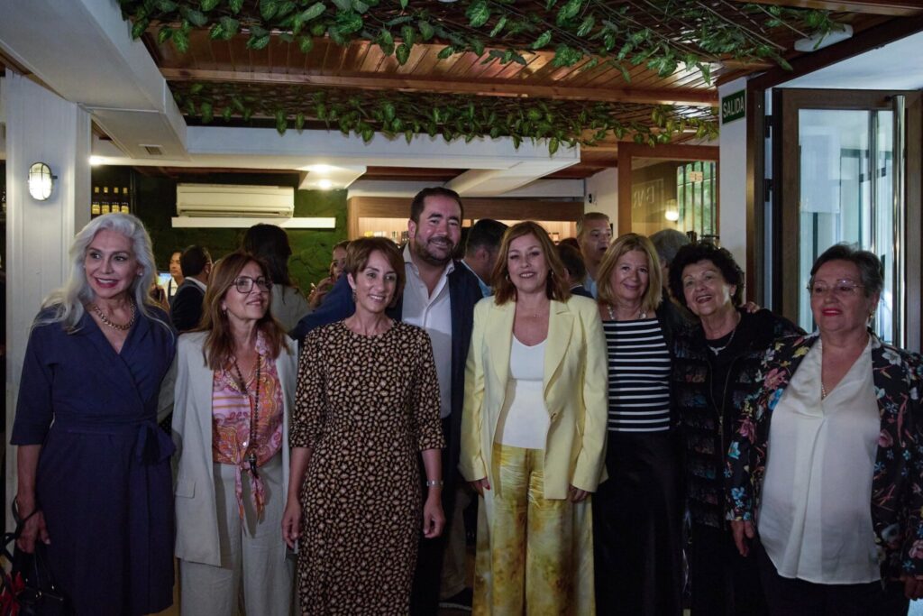 La Casa de Canarias realiza este evento que contó con la asistencia de la presidenta del Parlamento de Canarias, Astrid Pérez y el vicepresidente, Gustavo Matos, entre otros