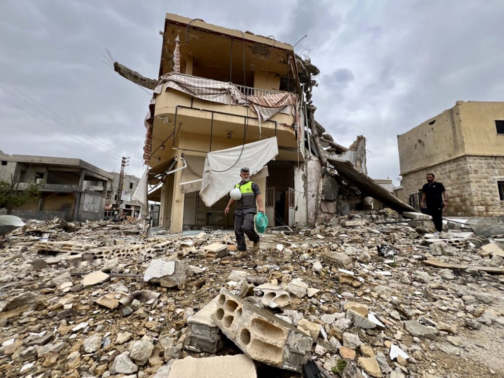 Muertos en un bombardeo este domingo tras un ataque a la ciudad de Meis al Yabal, en el sur del Líbano 