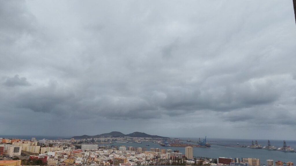 Nubosidad y lluvia ligera. Imagen: Patri Biondi, Las Palmas de Gran Canaria