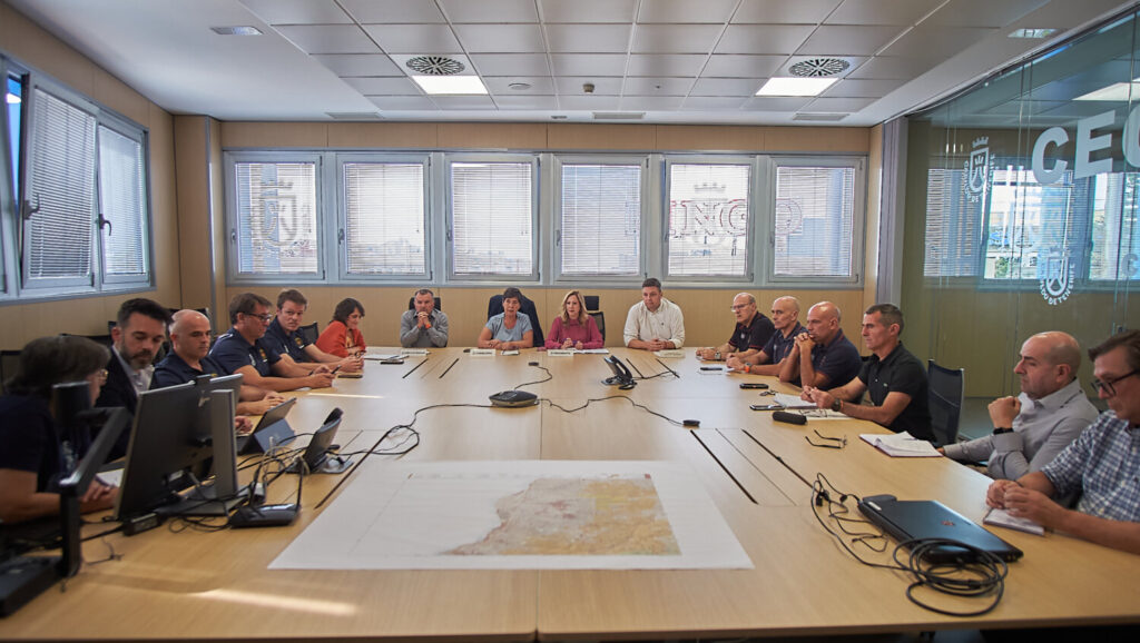 Imagen de la reunión llevada a cabo este jueves en la que se decidió que el Operativo Brifor se desplegará durante 5 meses como medida de prevención ante incendios forestales