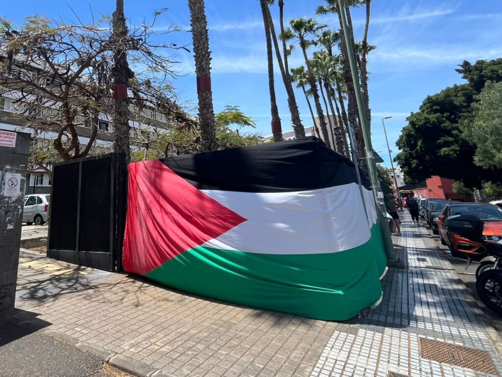 Universitarios de Canarias se suman a las acampadas en apoyo a Gaza