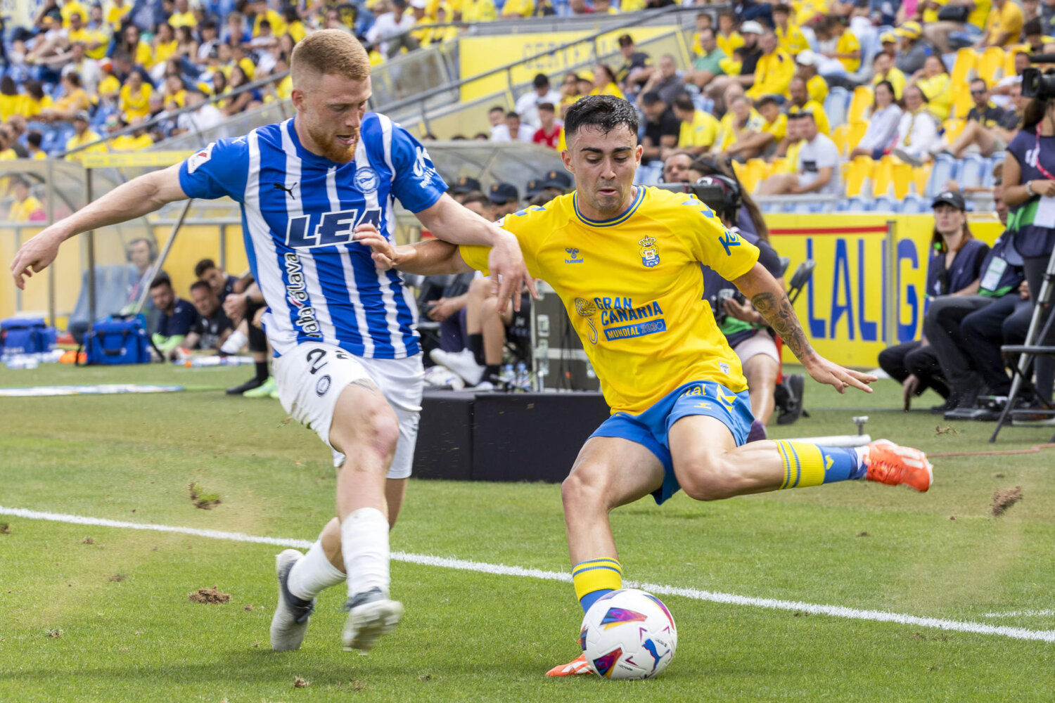 1-1.  Distribution of factors between UD Las Palmas and Alavés