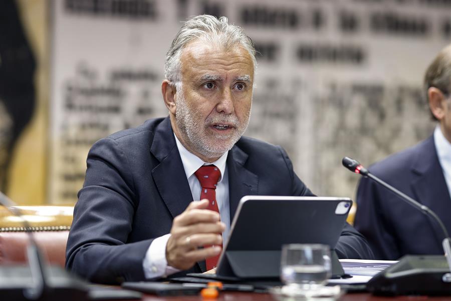El Ministro de Política Territorial y Memoria Democrática, Ángel Víctor Torres, ha rechazado la exigencia de Junts de excluir a Cataluña del reparto de menores migrantes