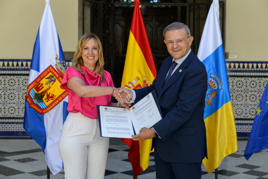 El Cabildo de Tenerife y el Ministerio de Defensa firman un convenio