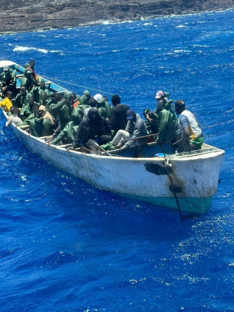 Llega un cayuco con un bebé a El Hierro