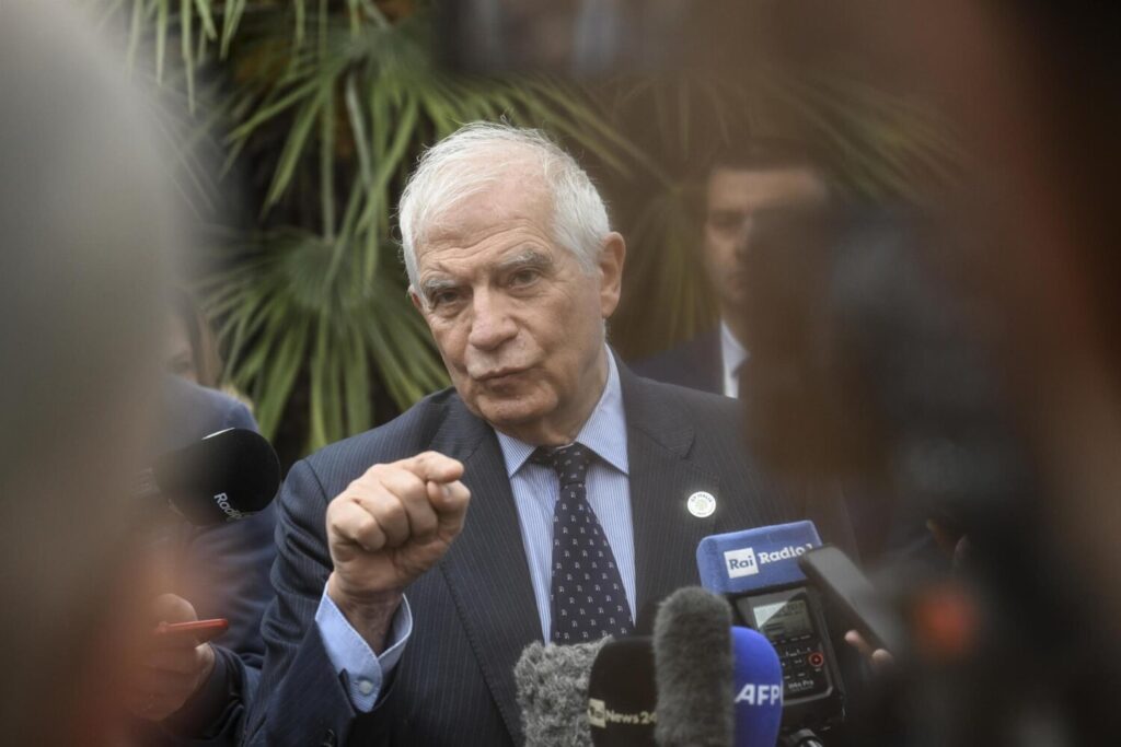 Borrell pide "una investigación independiente para que aquellos responsables respondan ante la justicia"