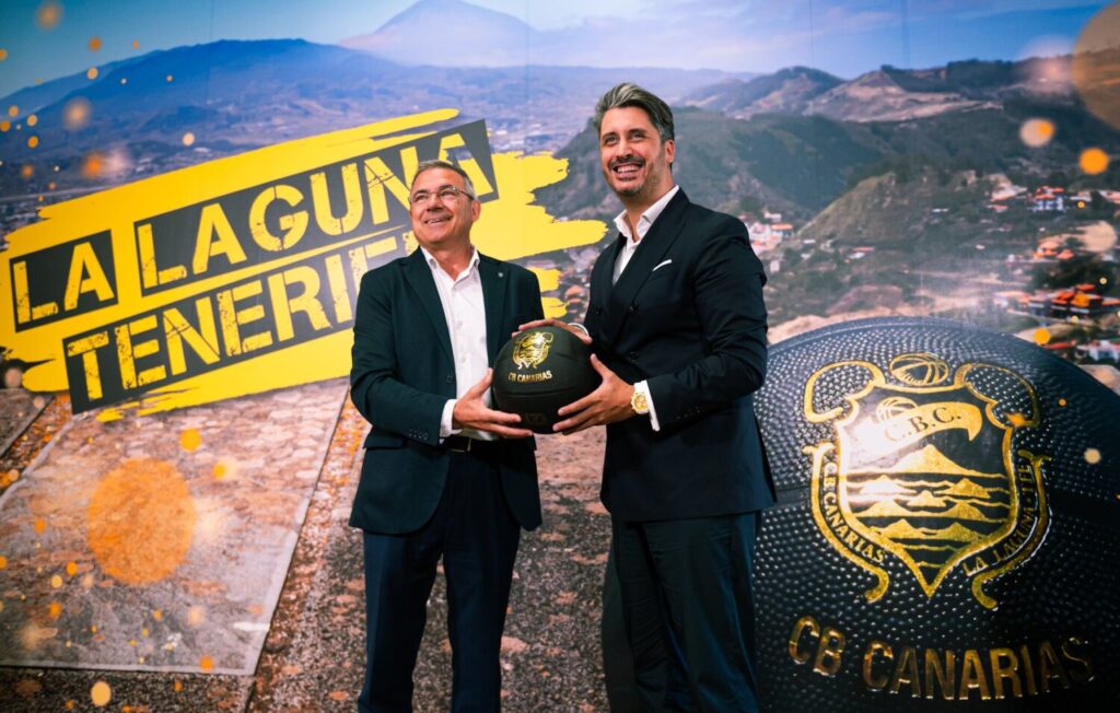 Félix Hernández, presidente del CB Canarias, y Luis Yeray Gutiérrez, alcalde de La Laguna. Imagen: CB Canarias