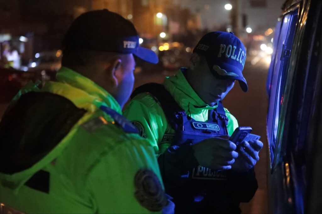 Policía peruana