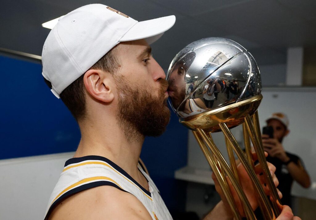 El jugador canario del Real Madrid, Sergio Rodríguez, anuncia que deja el baloncesto