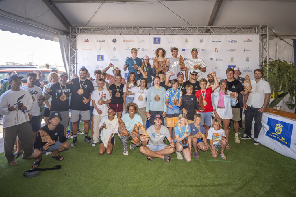 Offringa y Mortefon ganan en la Gran Canaria Gloria Windsurf World Cup 2024