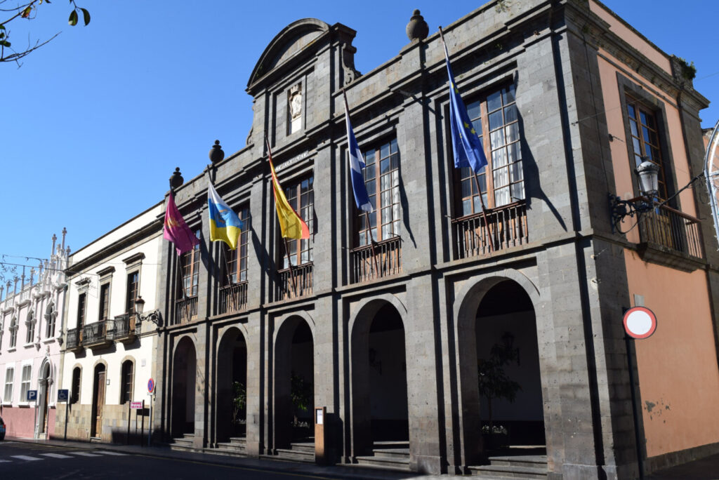 Fachada del Ayuntamiento de La Laguna / Archivo 