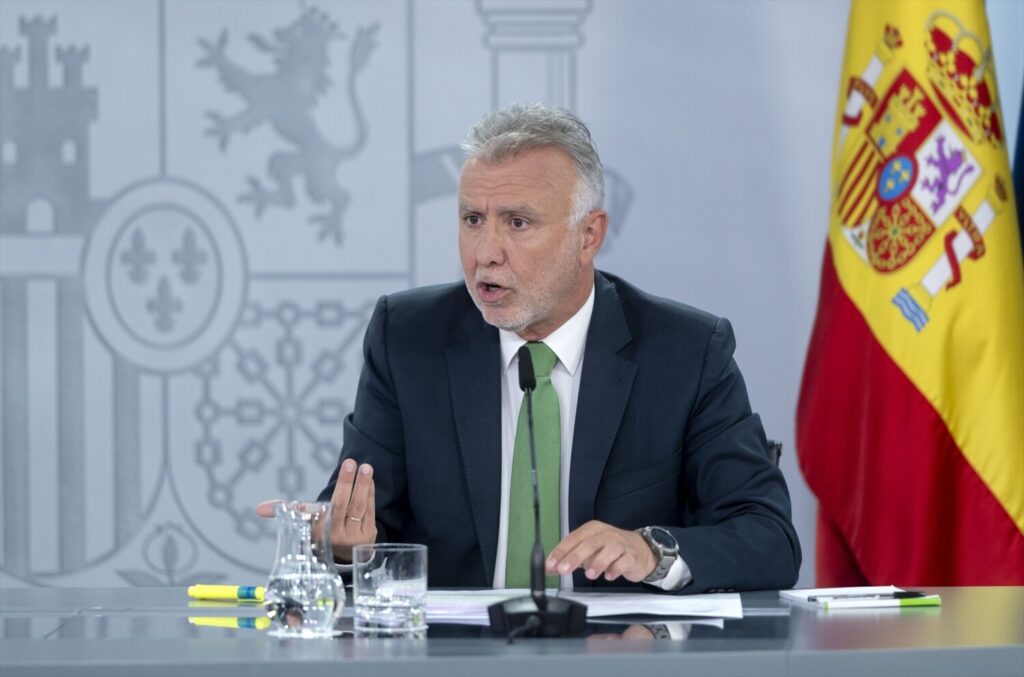 El ministro de Política y Memoria Democrática, Ángel Víctor Torres, durante una rueda de prensa posterior a la reunión del Consejo de Ministros, en el Palacio de la Moncloa, a 9 de julio de 2024, en Madrid (España). El Congreso de Ministros ha remitido al Congreso de los Diputados para su ratificación el Acuerdo sobre la Conservación y Uso Sostenible de la Biodiversidad Marina más allá de las Jurisdicciones Nacionales, más conocido como Acuerdo de Alta Mar./  Alberto Ortega / Europa Press 09/7/2024