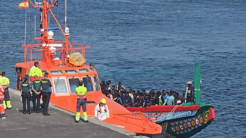 Llegan 14 migrantes al puerto de Órzola, en la isla de Lanzarote