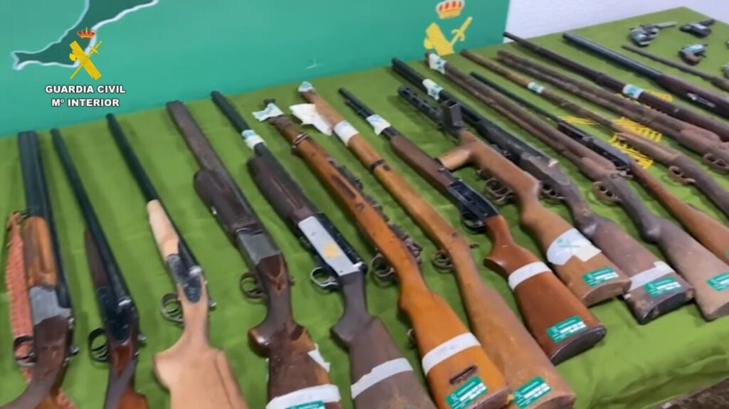 La Guardia Civil desmantela el mayor taller ilegal de armas de fuego en Las Palmas 