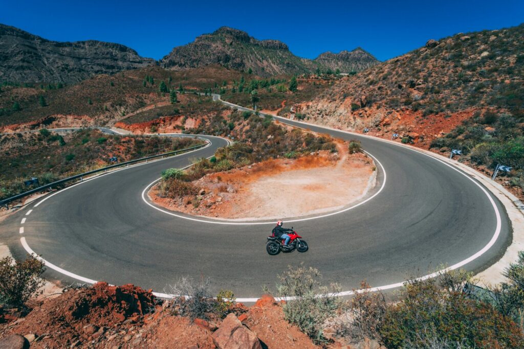 En marcha una campaña de concienciación a motoristas para evitar accidentes de tráfico