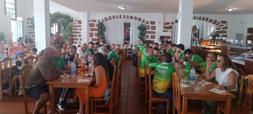 Almuerzo de confraternización entre el Antigua y Maxorata.