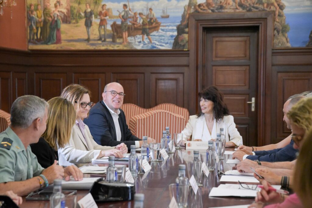 Canarias y Estado unen fuerzas para combatir la violencia de género