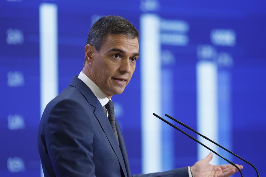 Pedro Sánchez defiende la querella contra Peinado por el atropello a los derechos de Presidencia