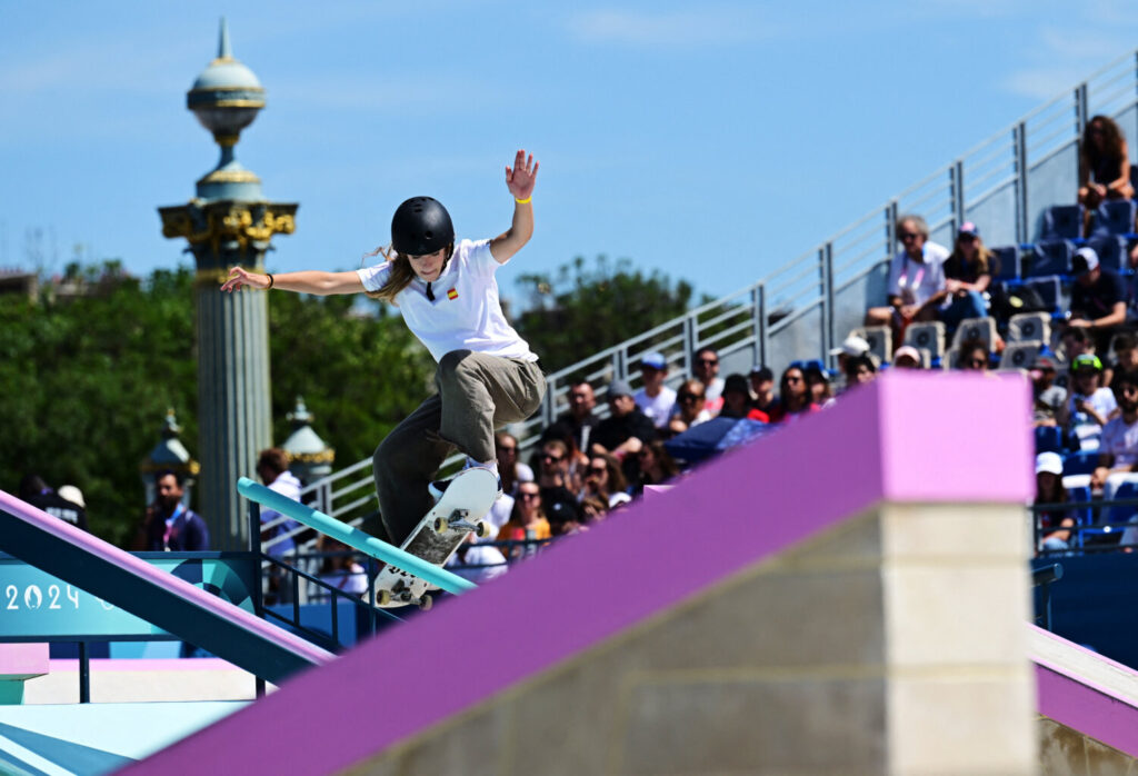 Juegos Olímpicos de París 2024 - Skateboarding - Women's Street Preliminares - la Concorde 3, París, Francia - 28 de julio de 2024. Daniela Terol de España en acción durante las eliminatorias. REUTERS/Angelika Warmuth