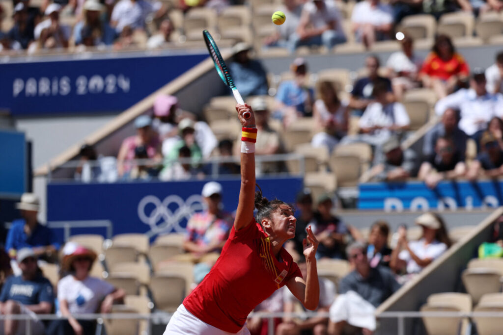 Tenis - Primera Ronda de individuales femeninos - 28 de julio de 2024. Sara Sorribes Tormo de España en acción durante su primera ronda de partido contra Barbora Krejcikova de la República Checa. REUTERS/Claudia Greco