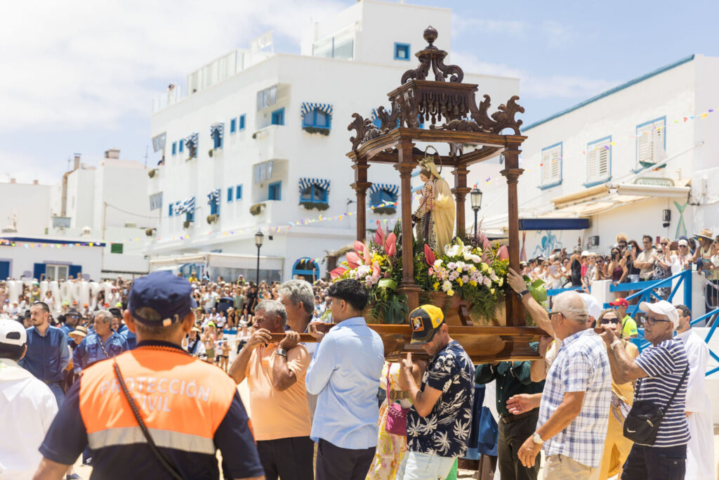 Imagen de la procesión de la Virgen del Carmen en Corralejo (Fuerteventura) / Archivo 