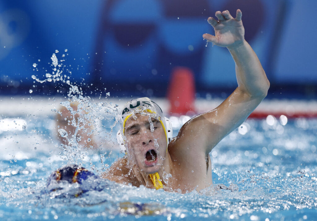 Juegos Olímpicos de París 2024 - Waterpolo - Ronda preliminar masculina - Grupo B - Australia vs España - Centro acuático, Saint-Denis, Francia - 28 de julio de 2024. Marcus Berehulak de Australia en acción REUTERS/Gonzalo Fuentes