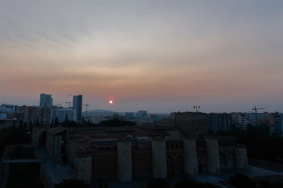 El humo de los incendios de Canadá puede llegar en horas a Canarias