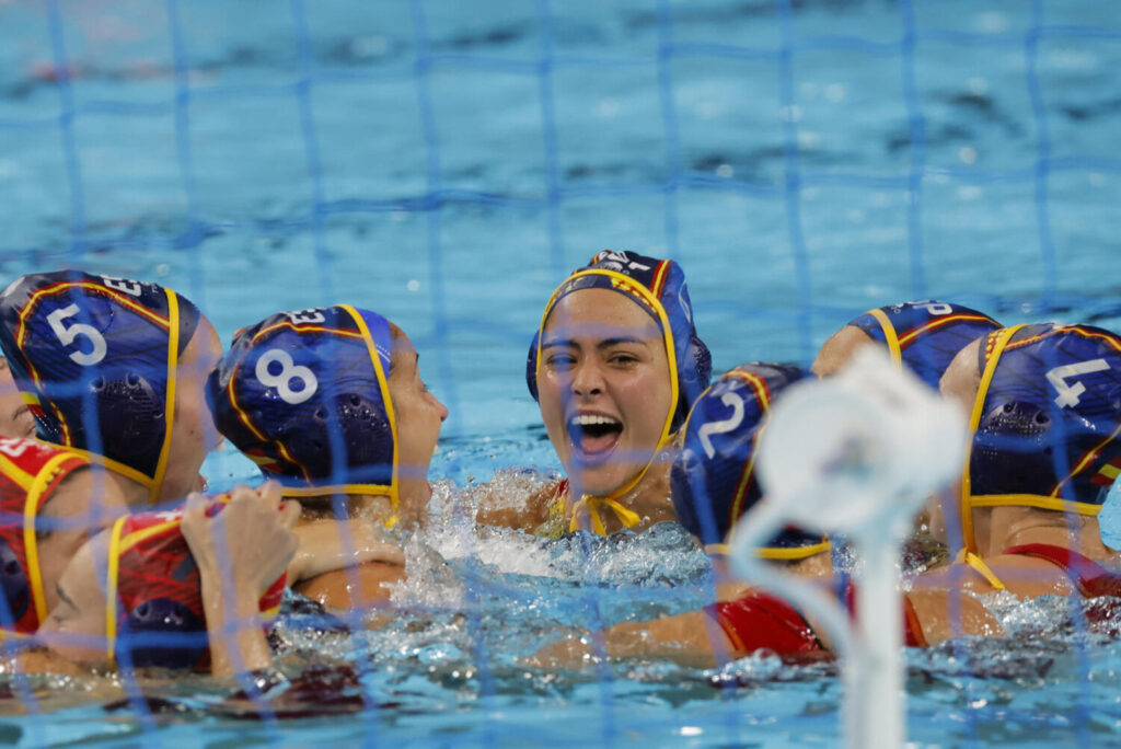 9-11. El waterpolo femenino español conquista el oro olímpico